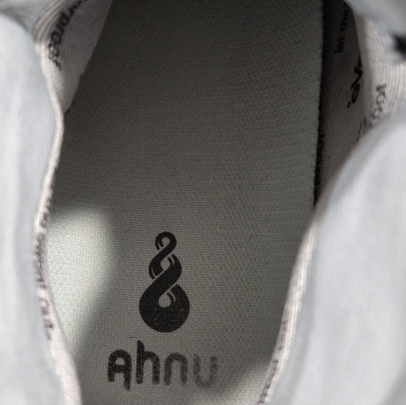 Ahnu Montara Hiking Boot In Midnight Blue Women's Size 8.5 Like New - Picture 12 of 13